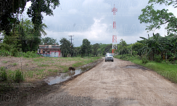 Demanda acceso a la autopista Tuxpan-Tampico