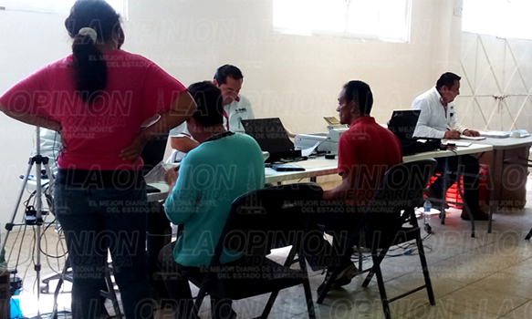 Trámites y renovaciones en el INE