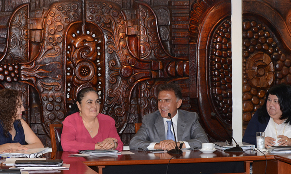 Apoyos reales para la UV, no demagogia: afirma Miguel Ángel Yunes