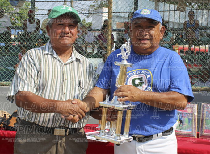 Lidera E. Zaleta bateo de Master