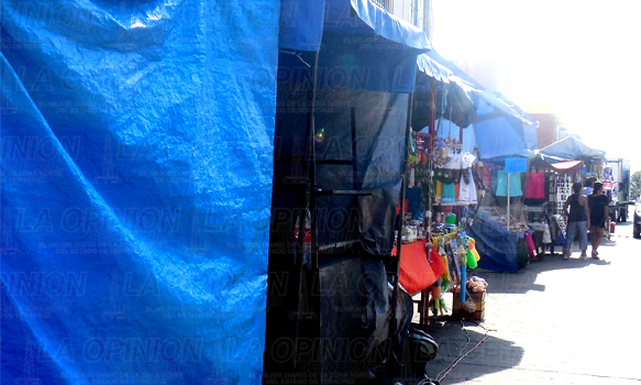 Ambulantaje en el centro de Tecolutla