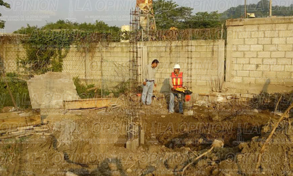 Paran obra en termoeléctrica de Manantial