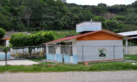 Suspenden clases en la localidad 1° de Mayo