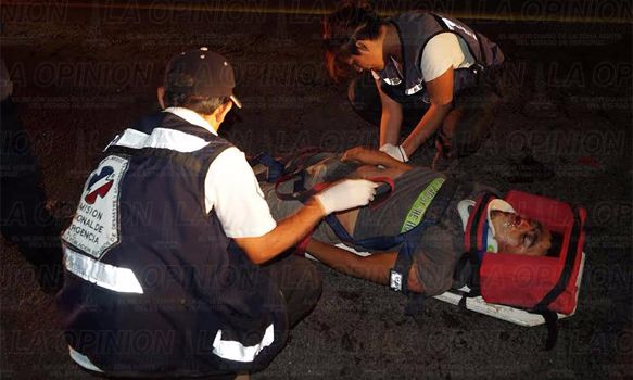 Motociclista al borde de la muerte