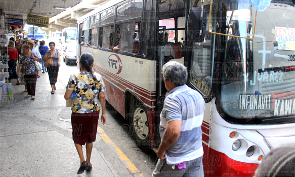 Bajan precio del pasaje