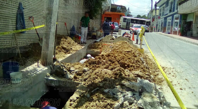 Sin agua más de 500 usuarios por fuga en la 5 de mayo