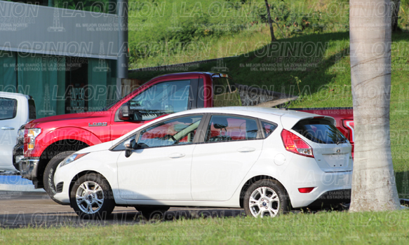 Venden autos defectuosos