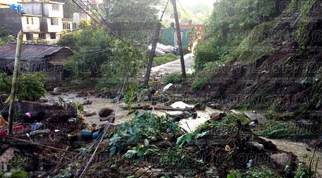 Suman 35 muertos por deslaves en la sierra de Puebla