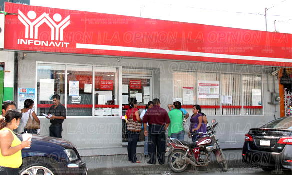 Va Infonavit tras 12 mil deudores