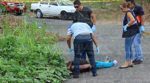 Ejecutan a una mujer en el Kilómetro 12, Tihuatlán