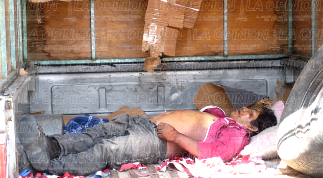 Lo hallan muerto en la batea de una camioneta