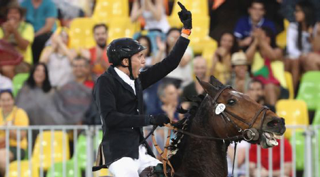 Ismael Hernández se colgó medalla de bronce