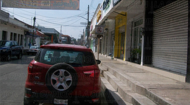 Conductores no respetan señalamientos