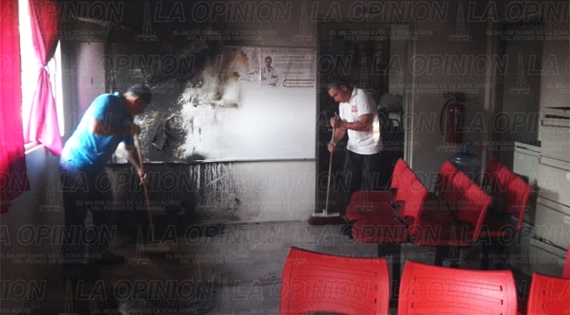 Terror en clínica de salud de Tierra Blanca Boxter