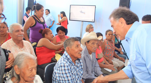 Pone en marcha Miguel Ángel Yunes el programa "Ver por Ti"