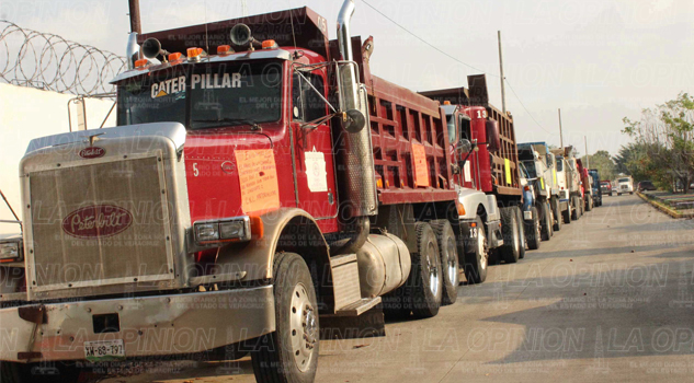 Transportistas de la región empeñan camiones