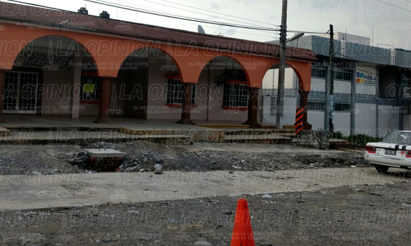 Fuerte robo a TELECOMM y a un lado de la Comandancia