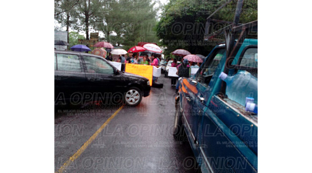 bloqueo-carretera-santa-cruz