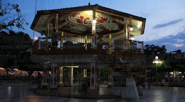 ciudadanos-cambian-luminarias-ante-indiferencia-del-ayuntamiento