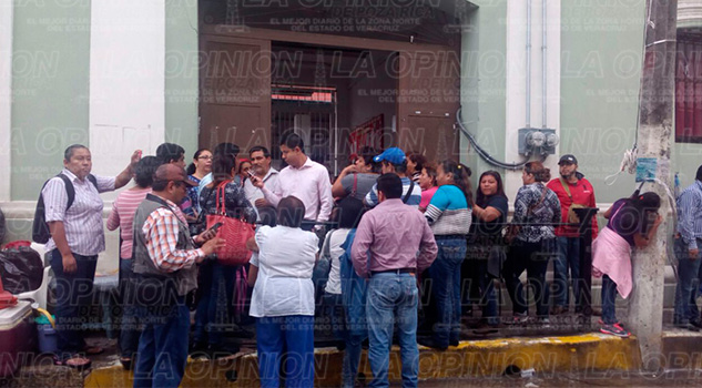 Entregan instalaciones de primaria entregan-primaria-papantla