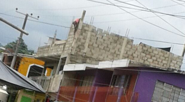 Muere hombre electrocutado