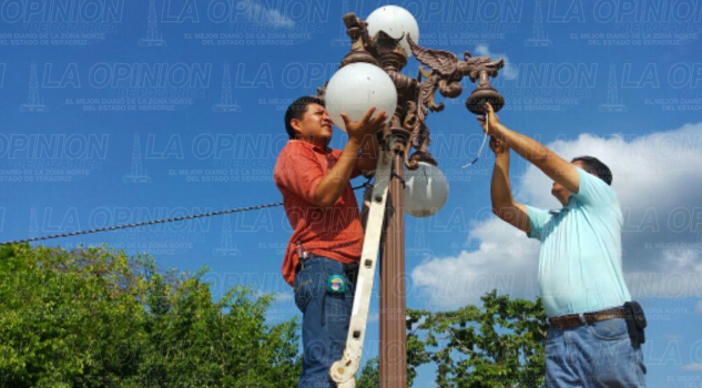 no-aparecen-los-400-mil-pesos-para-luminarias