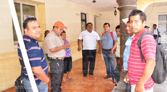 renuncian-agentes-municipales