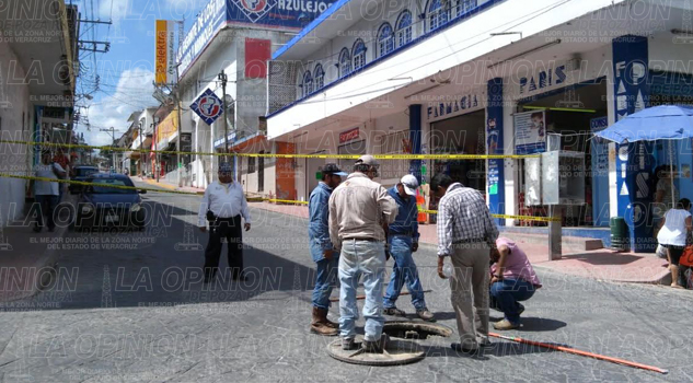 Reparan socavón fuga agua