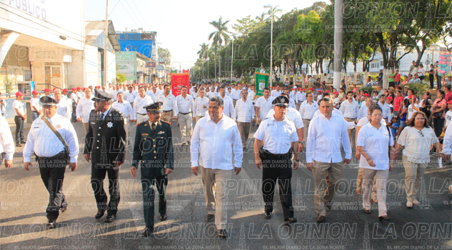 vistoso-desfile-civico-militar