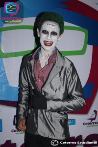 Weekend Tour: Galería fiesta de disfraces de Planilla Red Sealers