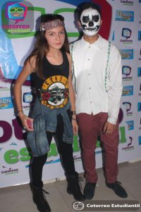 Weekend Tour: Galería fiesta de disfraces de Planilla Red Sealers