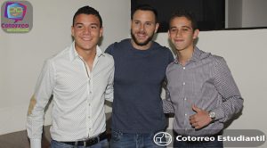 Weekend Tour: Galería fiesta de disfraces de Planilla Red Sealers