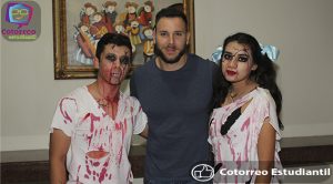 Weekend Tour: Galería fiesta de disfraces de Planilla Red Sealers