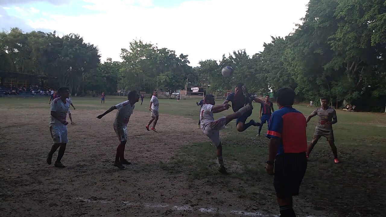 Espectacular voltereta de la 27