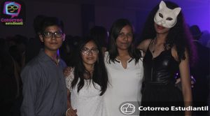 Weekend Tour: Galería fiesta de disfraces de Planilla Red Sealers