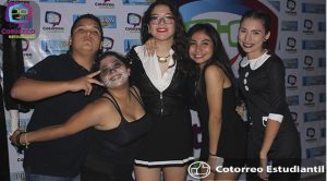 Weekend Tour: Galería fiesta de disfraces de Planilla Red Sealers