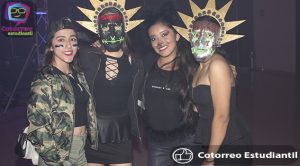 Weekend Tour: Galería fiesta de disfraces de Planilla Red Sealers