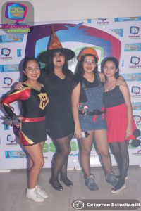 Weekend Tour: Galería fiesta de disfraces de Planilla Red Sealers