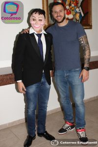 Weekend Tour: Galería fiesta de disfraces de Planilla Red Sealers