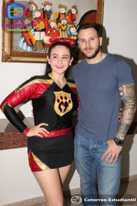 Weekend Tour: Galería fiesta de disfraces de Planilla Red Sealers