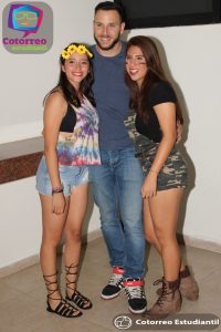 Weekend Tour: Galería fiesta de disfraces de Planilla Red Sealers