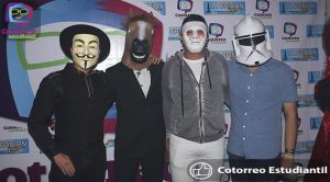 Weekend Tour: Galería fiesta de disfraces de Planilla Red Sealers