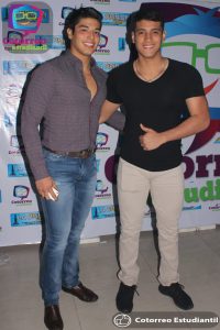 Weekend Tour: Galería fiesta de disfraces de Planilla Red Sealers