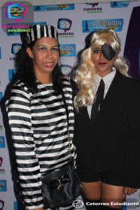 Weekend Tour: Galería fiesta de disfraces de Planilla Red Sealers