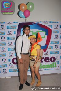 Weekend Tour: Galería fiesta de disfraces de Planilla Red Sealers