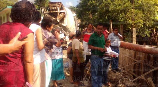 Constructora deja sin agua a decenas de familias constructora-deja-sin-agua-a-decenas-de-familias