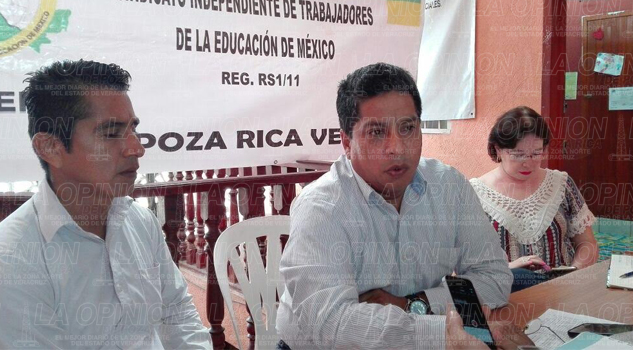 Directivos limitan derechos laborales de profesores directivos-limitan