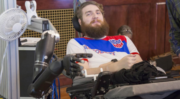 Implante en el cerebro le devuelve el tacto a tetrapléjico implante-en-el-cerebro-le-devuelve-el-tacto-a-un-tetraplejico