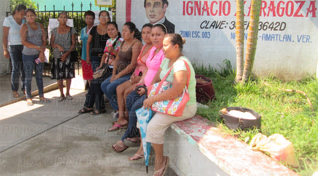 Llevan más de año y medio sin maestro llevan-mas-de-ano-y-medio-sin-maestro