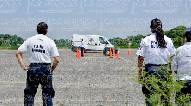 mas-de-30-policias-acreditaron-prueba-de-confianza